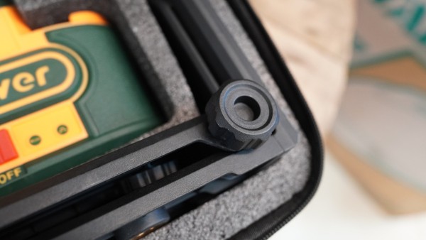 Nivel Laser 12 Líneas 3d Verde Con Batería 12v Jadever 30m - Imagen 10