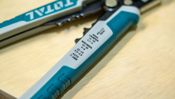 Pinza Pela Cable Crimpeadora Total Tht15246 - Imagen 4
