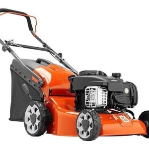 Podadora De Césped A Nafta Husqvarna Lc140 Color Naranja Con Potencia De 1.8kw